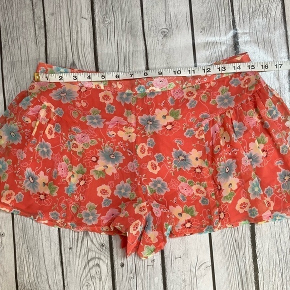Free People Coral Floral Yoke Flutter Shorts - Picture 9 of 13